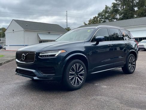 Used 2022 Volvo XC90 T6 Momentum w/ Advanced Package image 32
