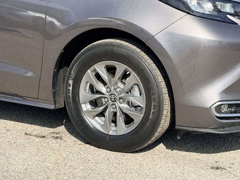 Certified 2024 Toyota Sienna XLE image 26