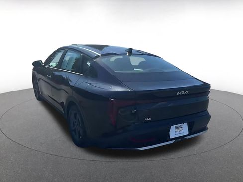 Used 2025 Kia K4 LXS image 11