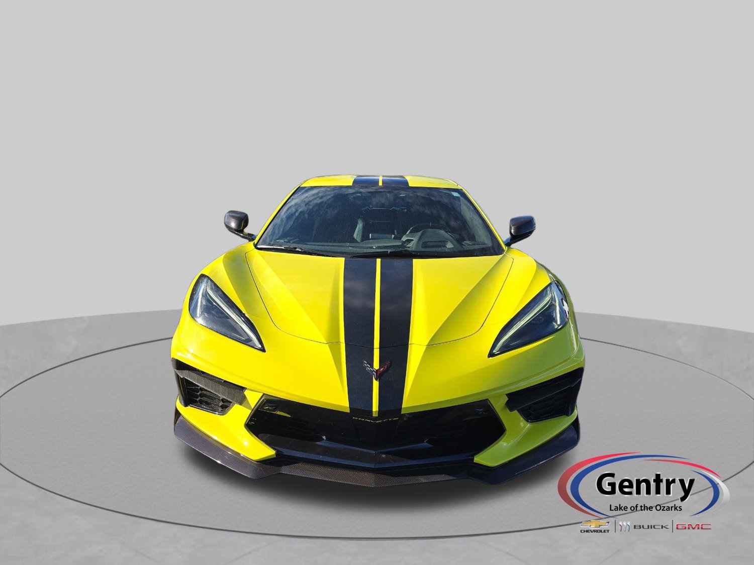 Used 2021 Chevrolet Corvette Stingray Preferred Cpe w/ Z51 Performance Package RWD image 2