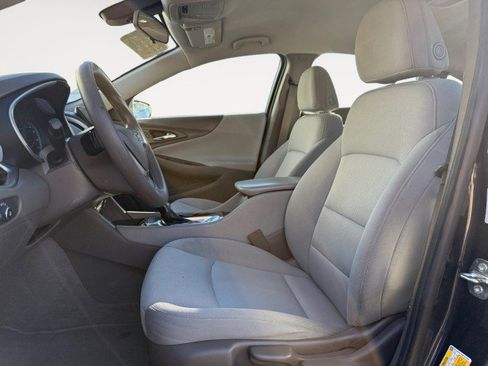 Used 2022 Chevrolet Malibu LS image 4