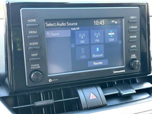 Used 2021 Toyota RAV4 XLE w/ Convenience Package FWD image 21