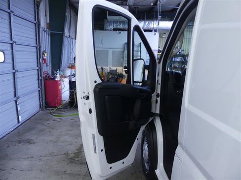Used 2024 RAM ProMaster 2500 w/ Convenience Group FWD image 22