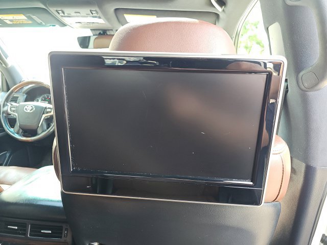 Used 2017 Toyota Land Cruiser AWD/4WD image 39