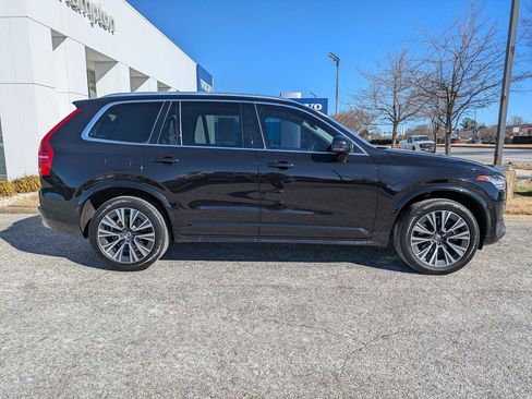 Used 2020 Volvo XC90 T5 Momentum w/ Protection Package Premier image 3
