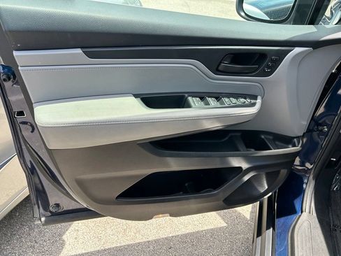 Used 2024 Honda Odyssey EX-L image 17