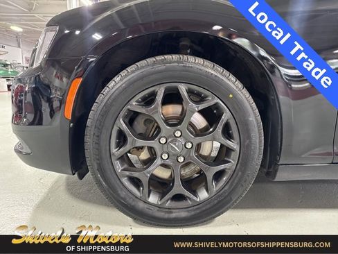 Used 2019 Chrysler 300 S w/ 300S Premium Group 2 image 9