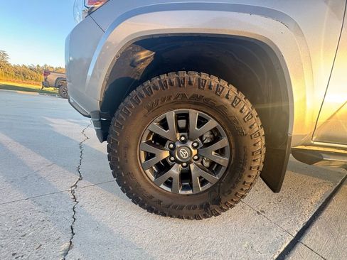 Used 2023 Toyota Tacoma 2WD Double Cab image 25