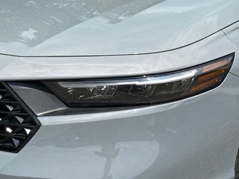 Used 2025 Honda Accord Sport image 4
