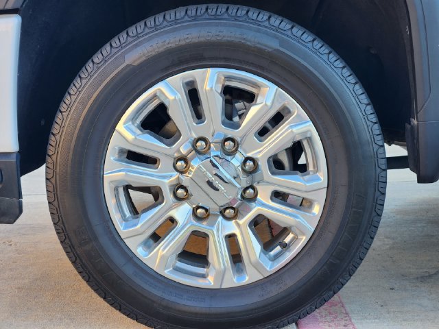 Used 2021 GMC Sierra 3500 Denali w/ Technology Package AWD/4WD image 11