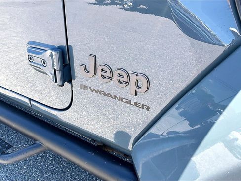 Used 2024 Jeep Wrangler Unlimited Rubicon 392 AWD/4WD image 8