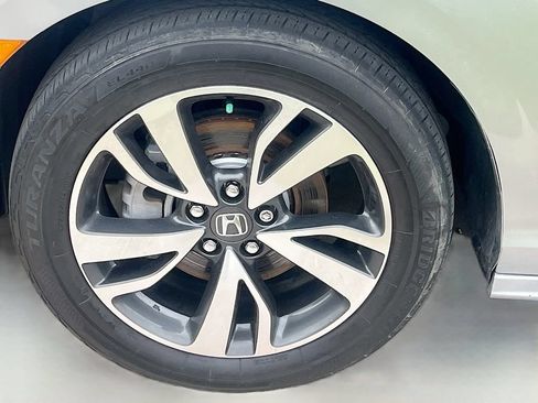 Used 2023 Honda Odyssey Touring image 34