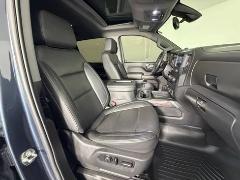 Used 2020 Chevrolet Silverado 1500 LTZ AWD/4WD image 22