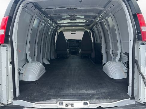 Used 2024 Chevrolet Express 2500 2500 image 39