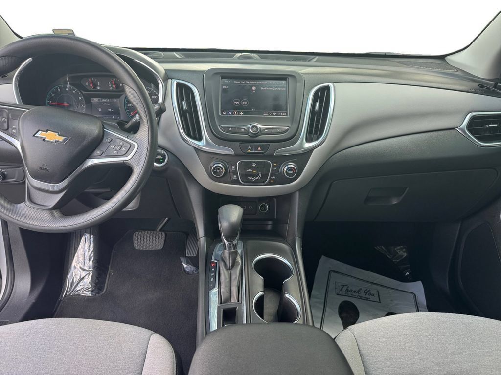 Used 2022 Chevrolet Equinox LS FWD image 12