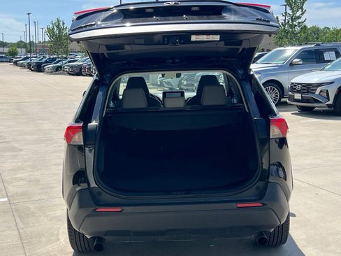 Used 2025 Toyota RAV4 XLE Premium FWD image 15