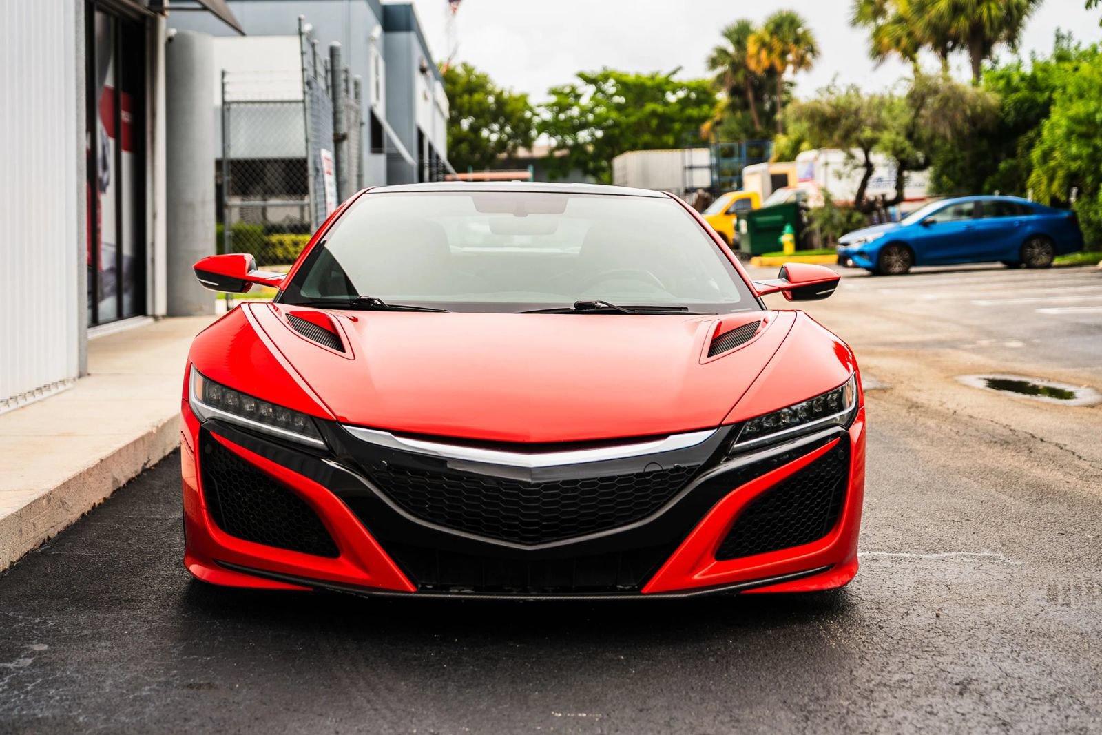 Used 2017 Acura NSX AWD/4WD image 2