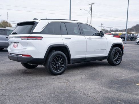 Certified 2025 Jeep Grand Cherokee Laredo X image 5