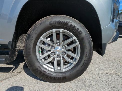 Certified 2024 Chevrolet Colorado LT w/ LT Convenience Package II image 11