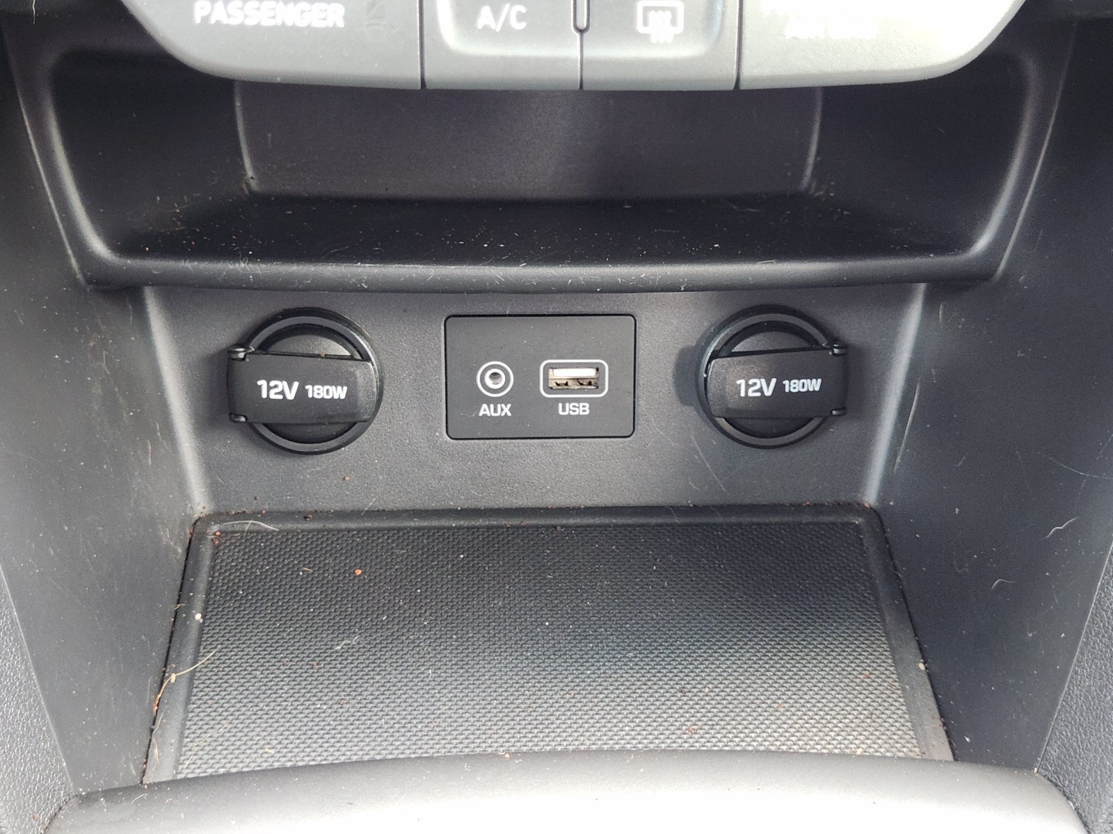 Used 2018 Hyundai Kona SE FWD image 21