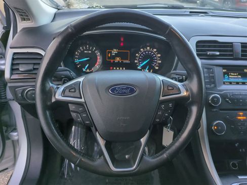 Used 2016 Ford Fusion SE w/ Equipment Group 202A image 22