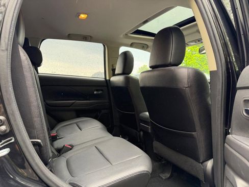 Used 2018 Mitsubishi Outlander LE FWD image 10