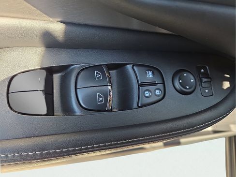 Used 2019 Nissan Murano SL w/ SL Technology Package FWD image 15