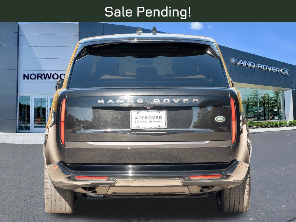 Used 2023 Land Rover Range Rover SE AWD/4WD image 4