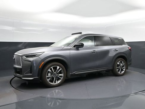 Used 2026 INFINITI QX60 Pure w/ Cargo Package image 3