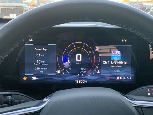 Certified 2026 Chevrolet Equinox LT FWD image 8