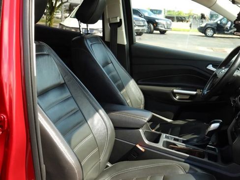 Used 2018 Ford Escape SEL AWD/4WD image 40