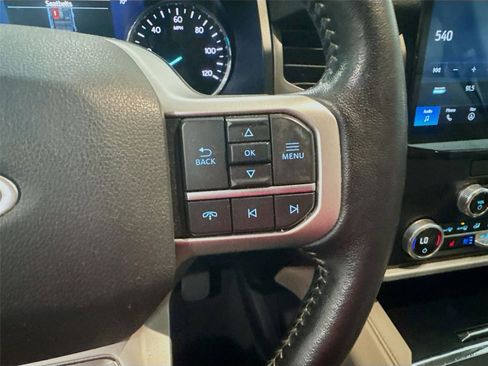 Used 2023 Ford Expedition Max XLT image 6