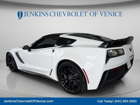 Used 2018 Chevrolet Corvette Z06 RWD image 5