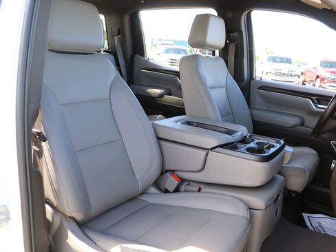 Used 2024 GMC Sierra 1500 SLT AWD/4WD image 34