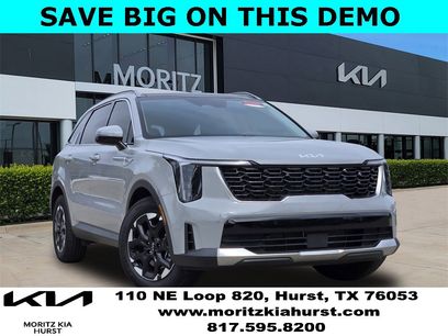 New 2025 Kia Sorento S w/ Panoramic Sunroof Package