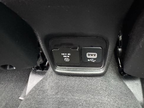 Used 2021 Jeep Compass Limited w/ Sun and Sound Group AWD/4WD image 41