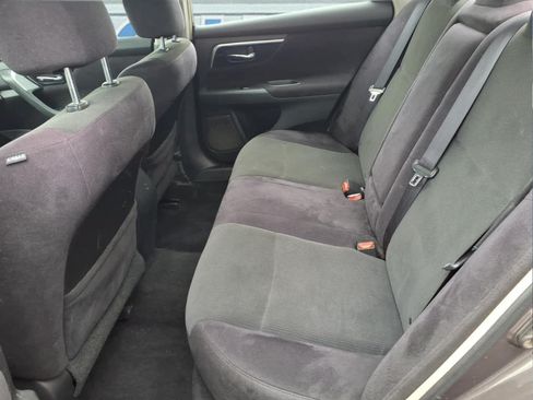 Used 2013 Nissan Altima 2.5 S FWD image 10