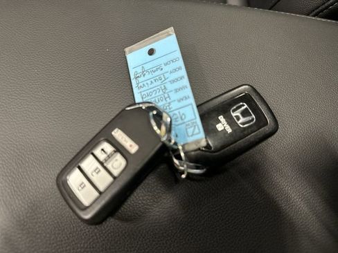 Used 2022 Honda Accord Touring image 36