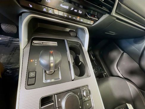 Used 2024 MAZDA CX-90 3.3 Turbo w/ Premium Package image 25