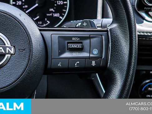 Used 2023 Nissan Rogue SV FWD image 27