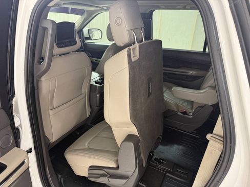 Used 2018 Ford Expedition Max Limited w/ Equipment Group 301A RWD image 43