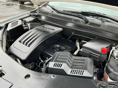 Used 2017 GMC Terrain SLE image 10