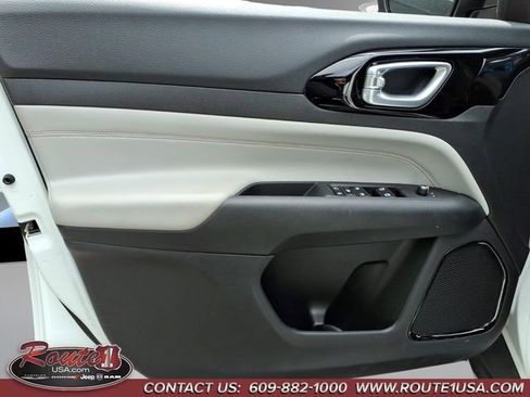 Used 2023 Jeep Compass Limited AWD/4WD image 26