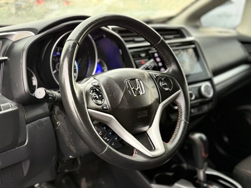 Used 2018 Honda Fit Sport image 15