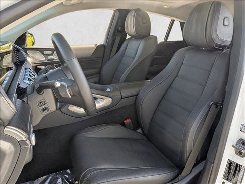 Used 2025 Mercedes-Benz GLE 450 4MATIC Coupe image 17