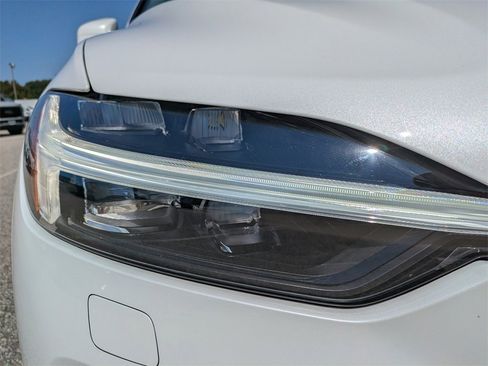 Certified 2023 Volvo XC60 B5 Ultimate image 10