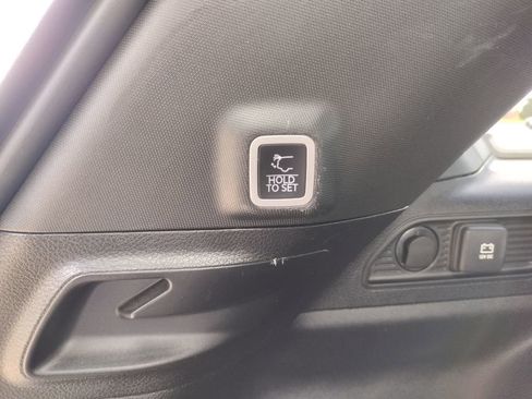 Used 2025 Jeep Grand Cherokee Altitude AWD/4WD image 22