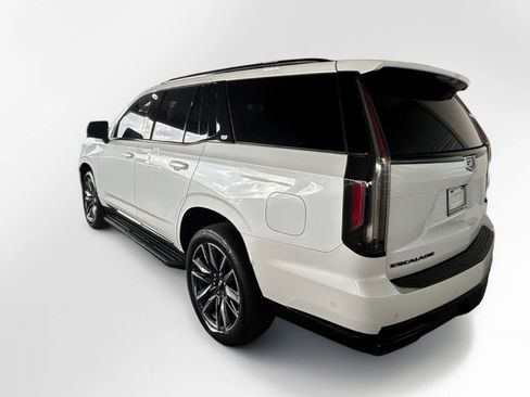 Used 2022 Cadillac Escalade Sport Platinum RWD image 6