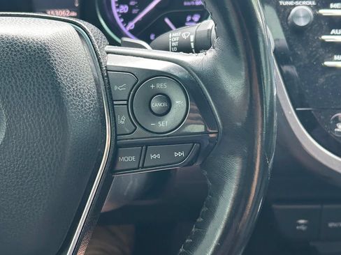 Used 2019 Toyota Camry SE FWD image 35