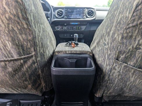 Used 2023 Toyota Tacoma TRD Off-Road AWD/4WD image 35